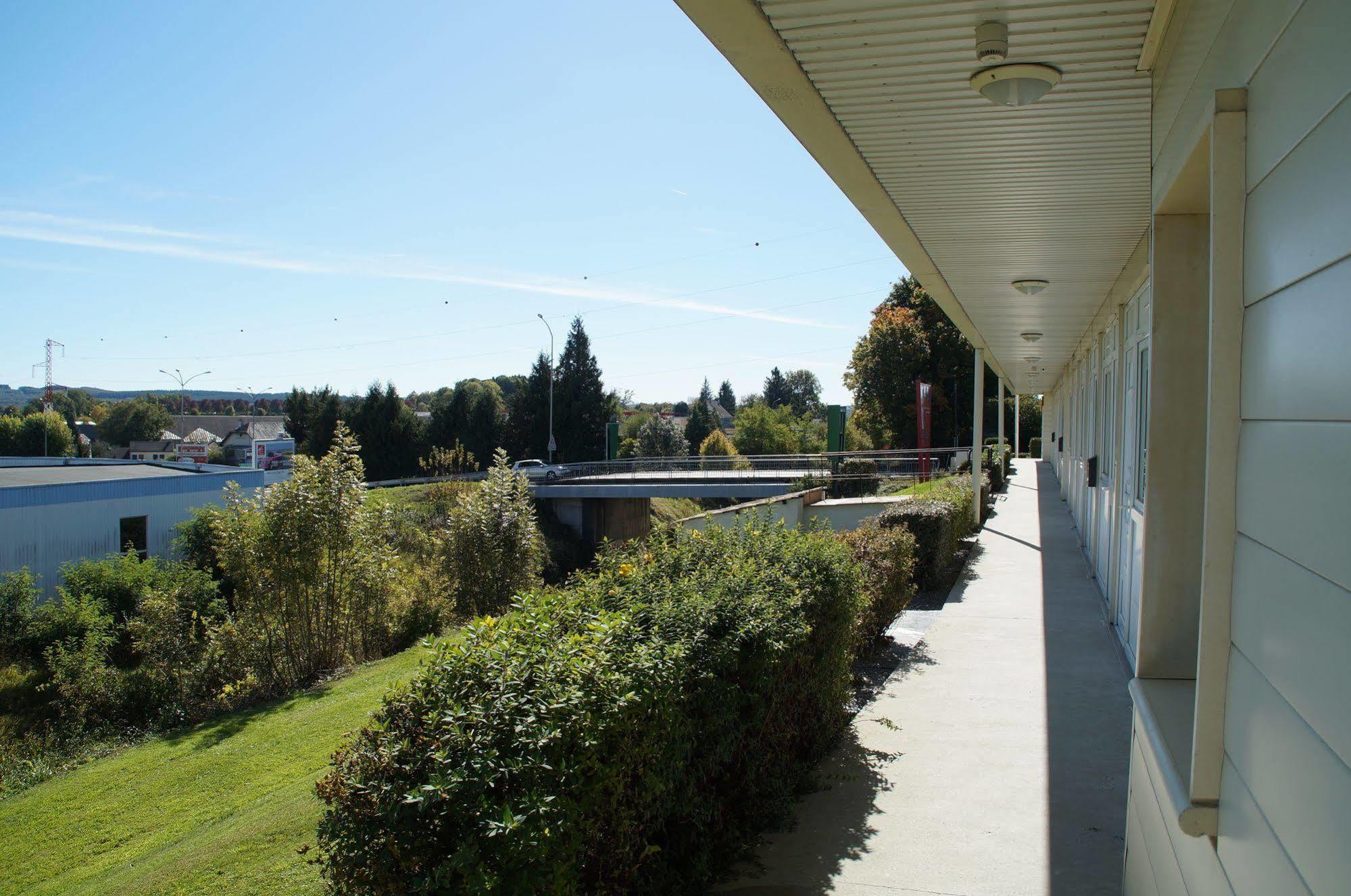 The Originals Access Aéroport, Hôtel Aurillac Exterior foto